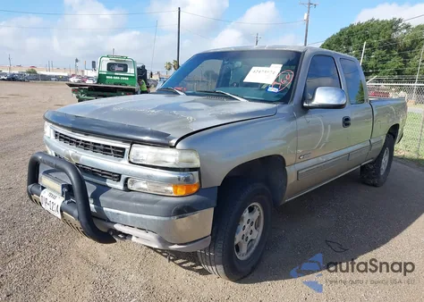 1999 Chevrolet Silverado 1500 Ls z USA, uszkodzony, nr VIN 1GCEK19T3XE118625